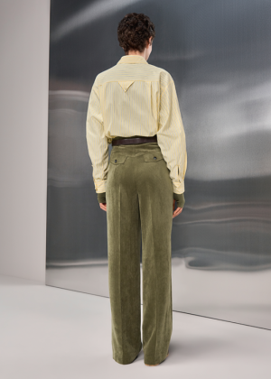  533 OLIVE