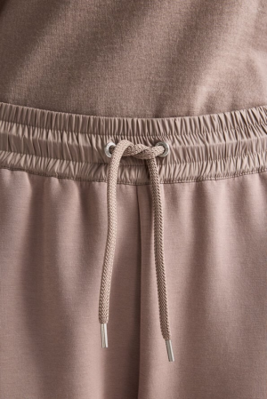  MAUVE GREY